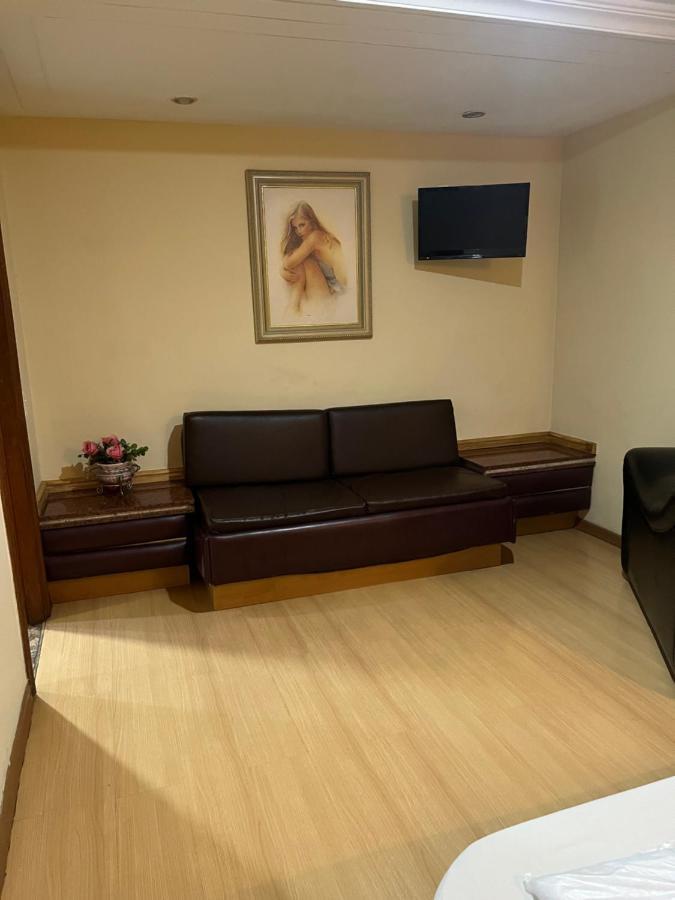 ריו דה ז'ניירו Hotel Bariloche (Adults Only) מראה חיצוני תמונה